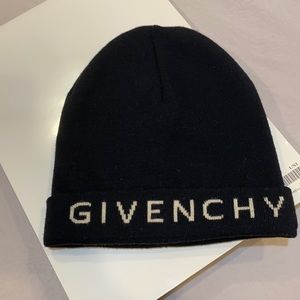 Givenchy logo beanie